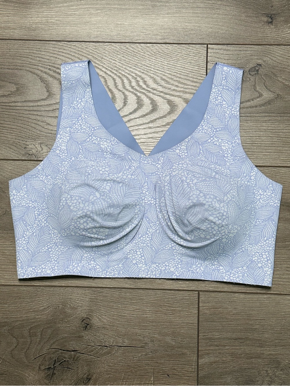 Evelyn & Bobbie Defy V Neck Wireless Comfort Bra Blue Floral Size XL
